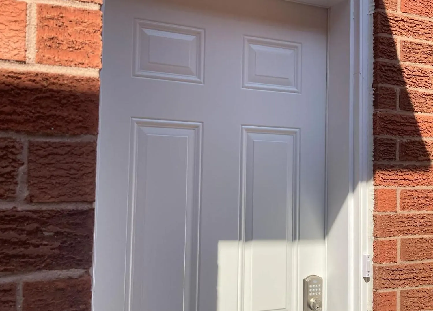 Brand New, Cozy 2 Bdrm Bsmnt Apt Mississauga Canada