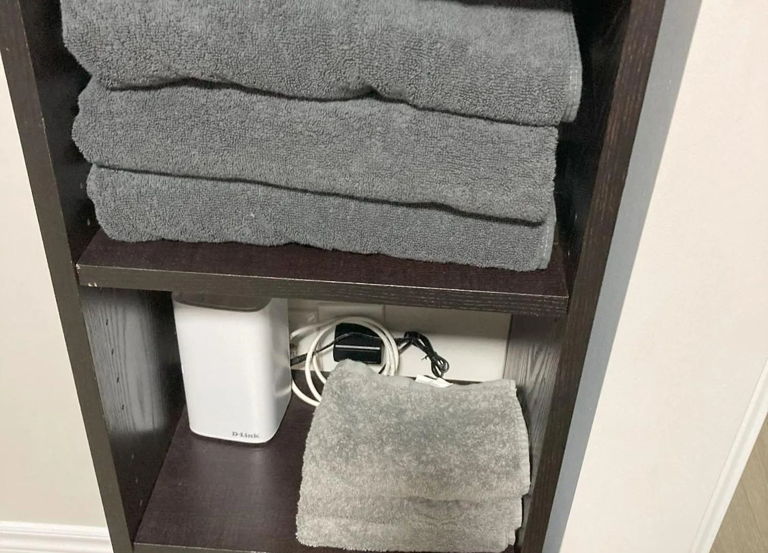 Brand New, Cozy 2 Bdrm Bsmnt Apt Mississauga 0*,  Canada